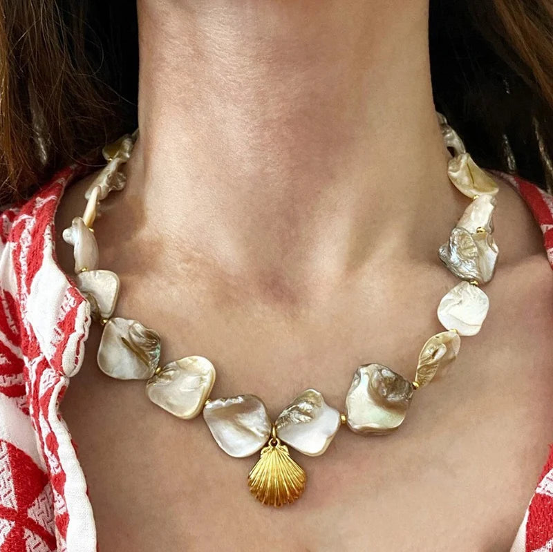 Imitation Pearl Green Rose Color Stone Necklace