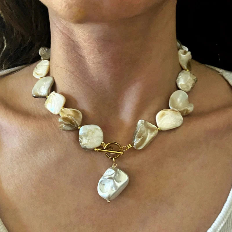 Imitation Pearl Green Rose Color Stone Necklace