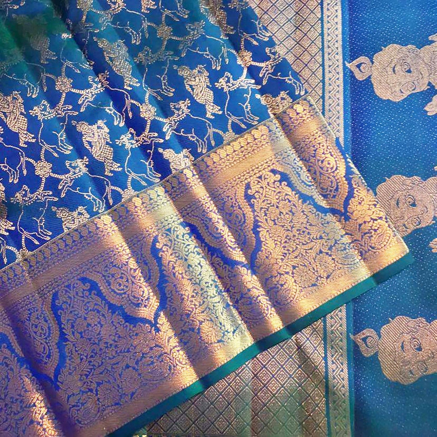 Designer Soft Lichi Silk Saree With Jacquard Work & Beautiful Rich Pallu