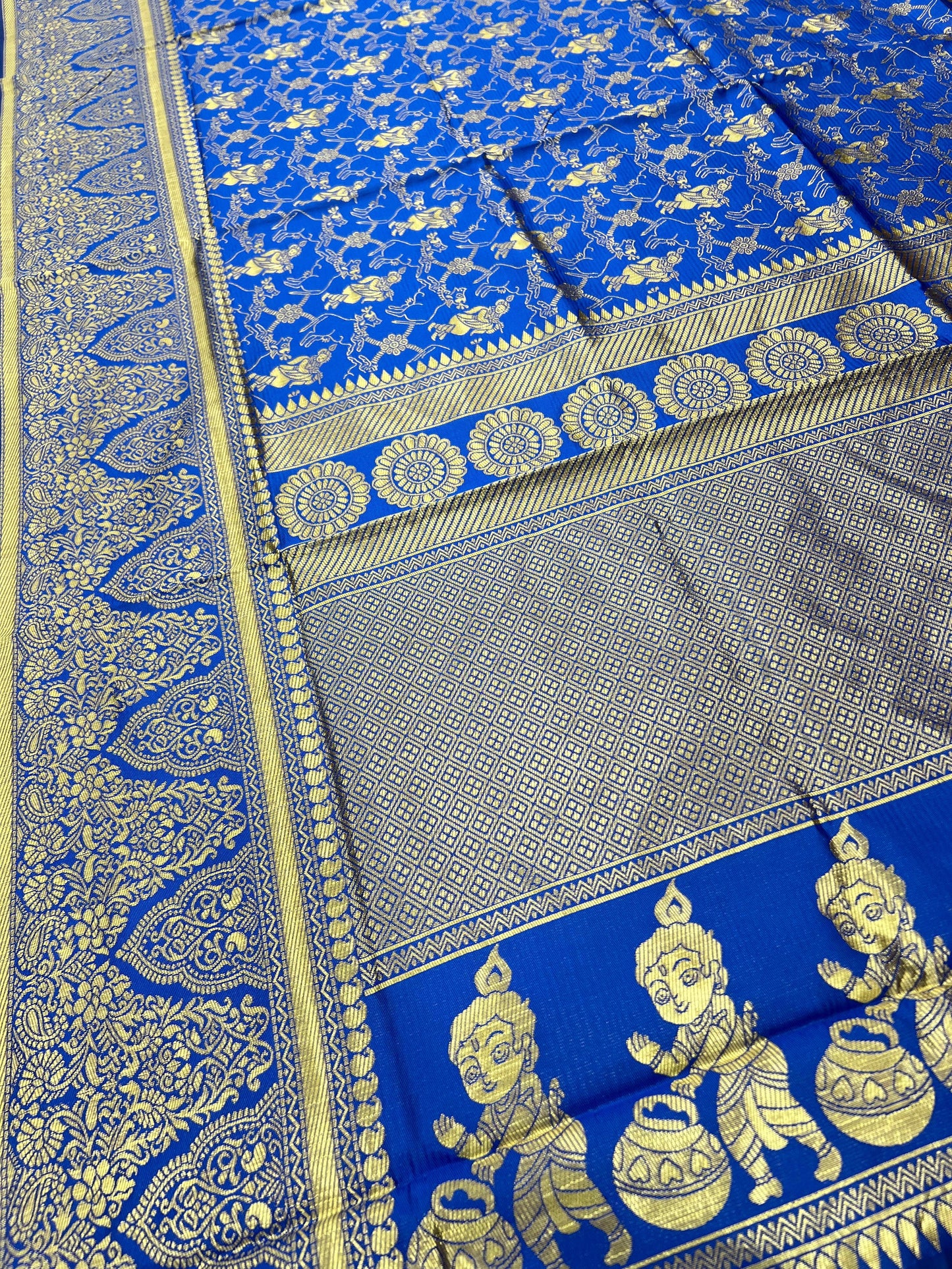 Designer Soft Lichi Silk Saree With Jacquard Work & Beautiful Rich Pallu