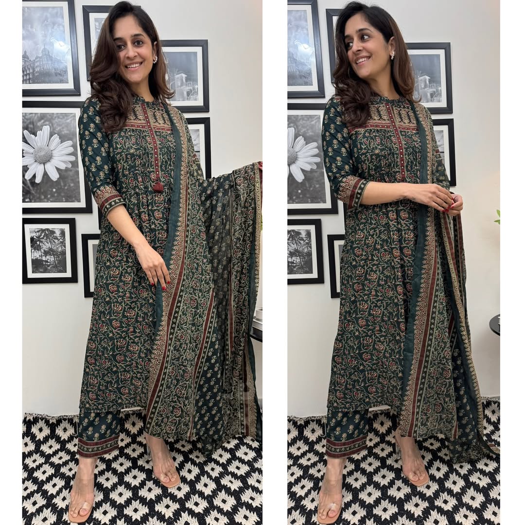 Most Delightful Cotton Suit Set With Double Side Pocket on Kurti
