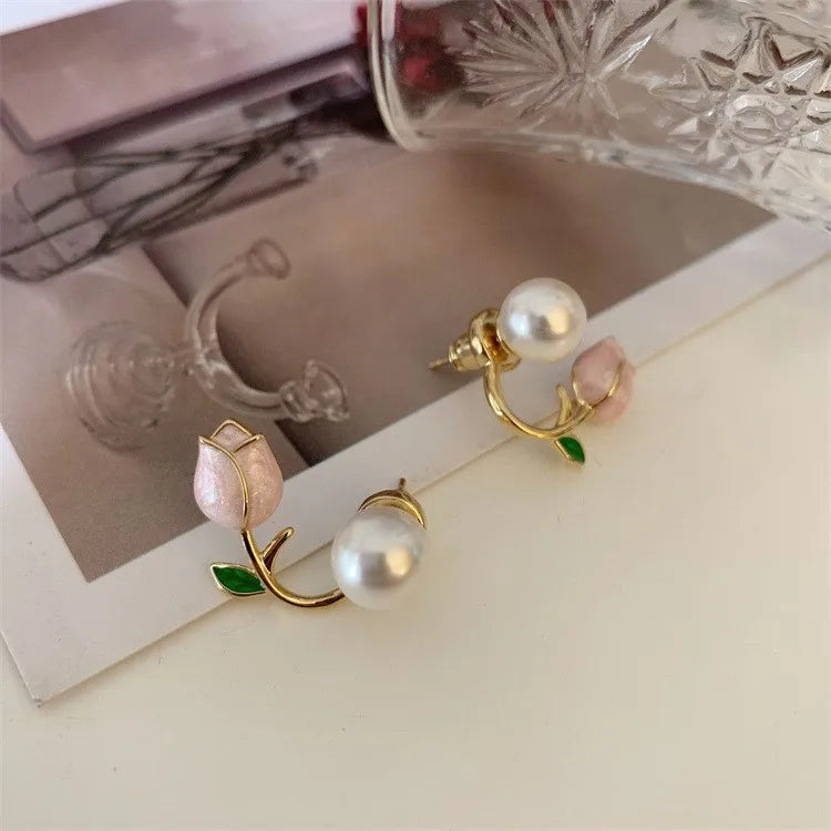 Back Hanging High Class Butterfly Imitation Pearl Earrings