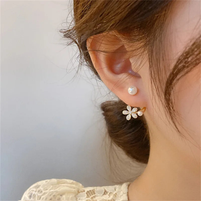 Back Hanging High Class Butterfly Imitation Pearl Earrings