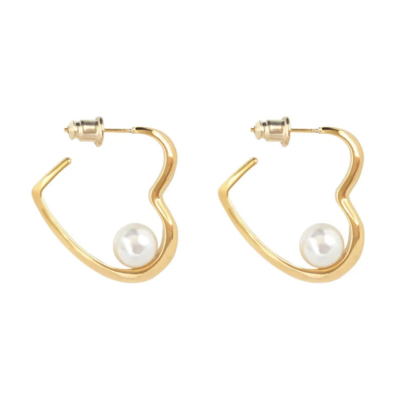 Back Hanging High Class Butterfly Imitation Pearl Earrings