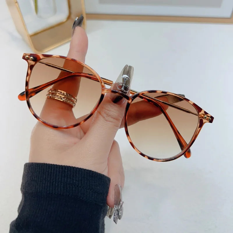 Round Vintage Sunglasses for Women