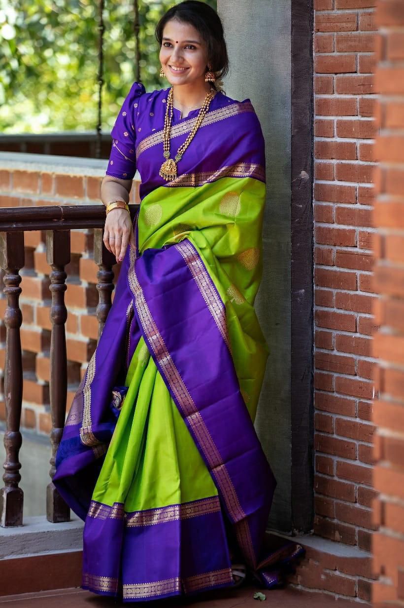 Elegant Soft Lichi Silk Saree With Jacquard Border