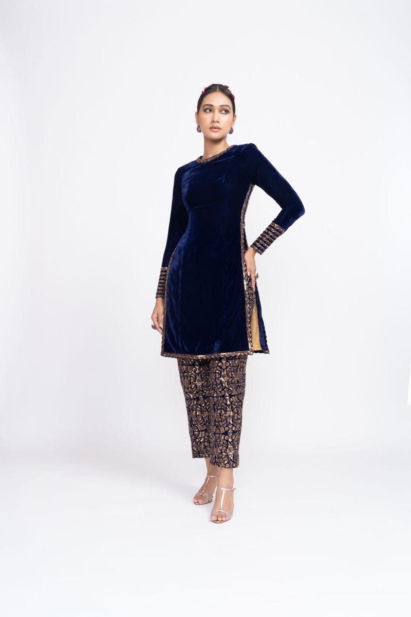 Velvet 2 Piece Suit With Embroidery Work