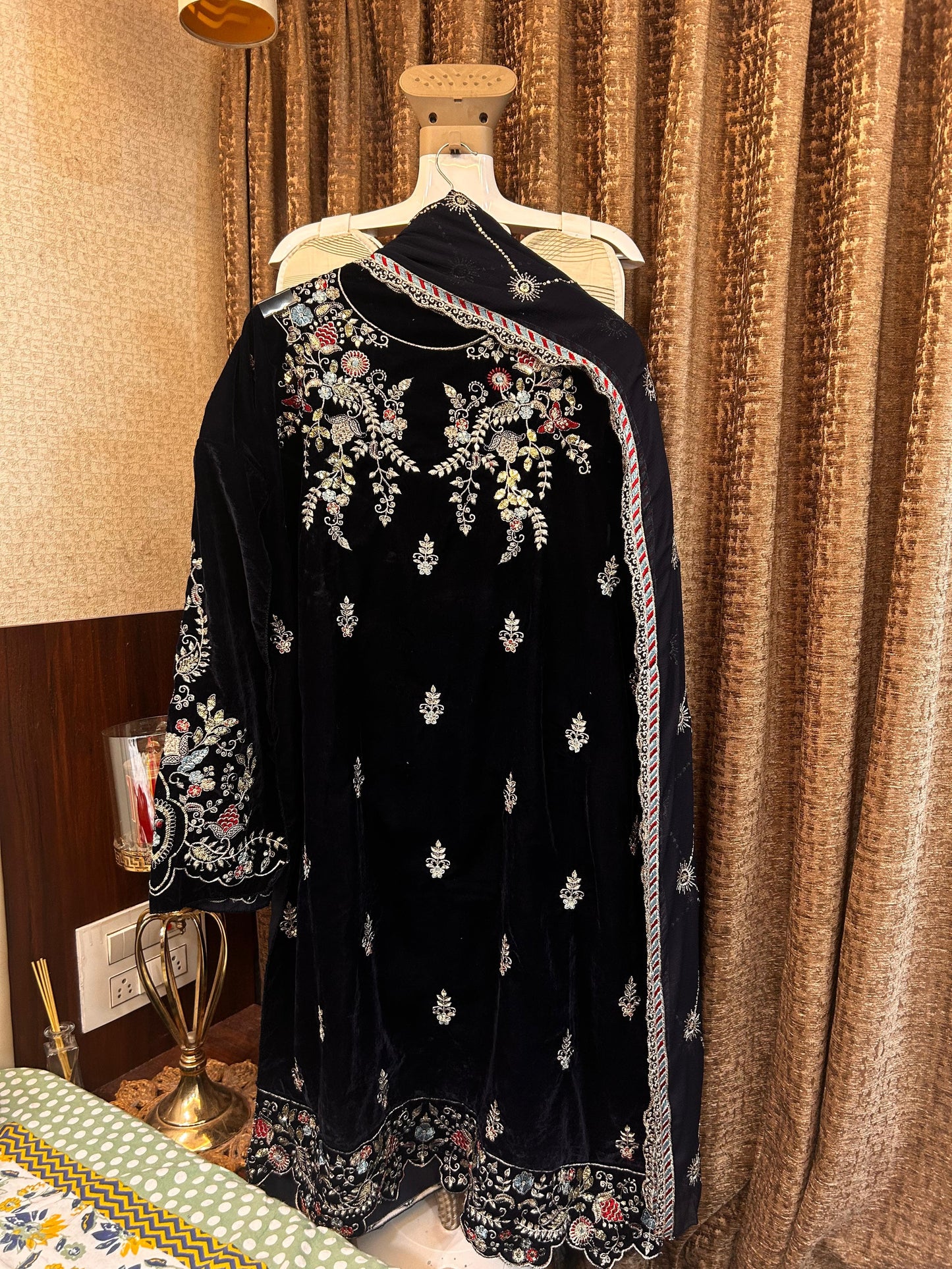 Pakistani Salwar Suit