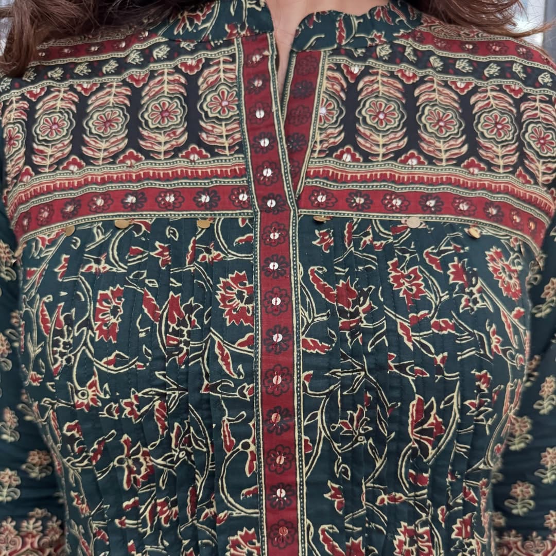 Most Delightful Cotton Suit Set With Double Side Pocket on Kurti