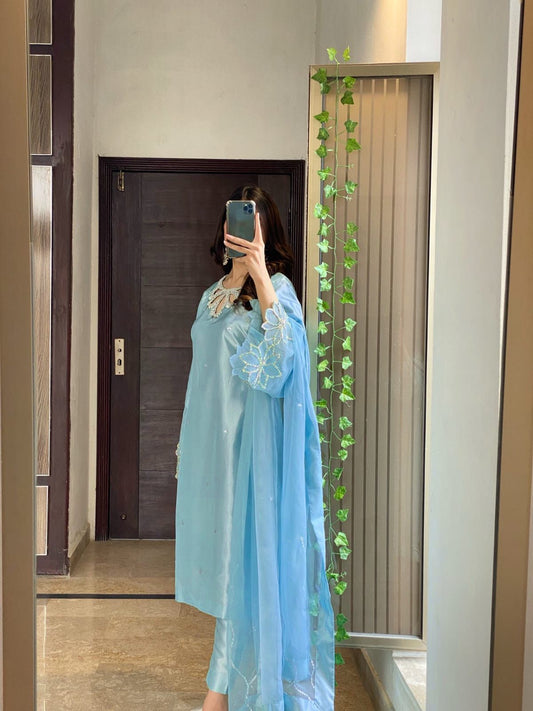 Designer Suit in Beads Work on Kurti, Pant with Organza Dupatta
