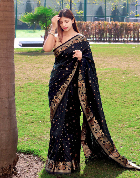 Silk Blend Saree with Copper and Golden Zari Weaved Border and Rich Pallu