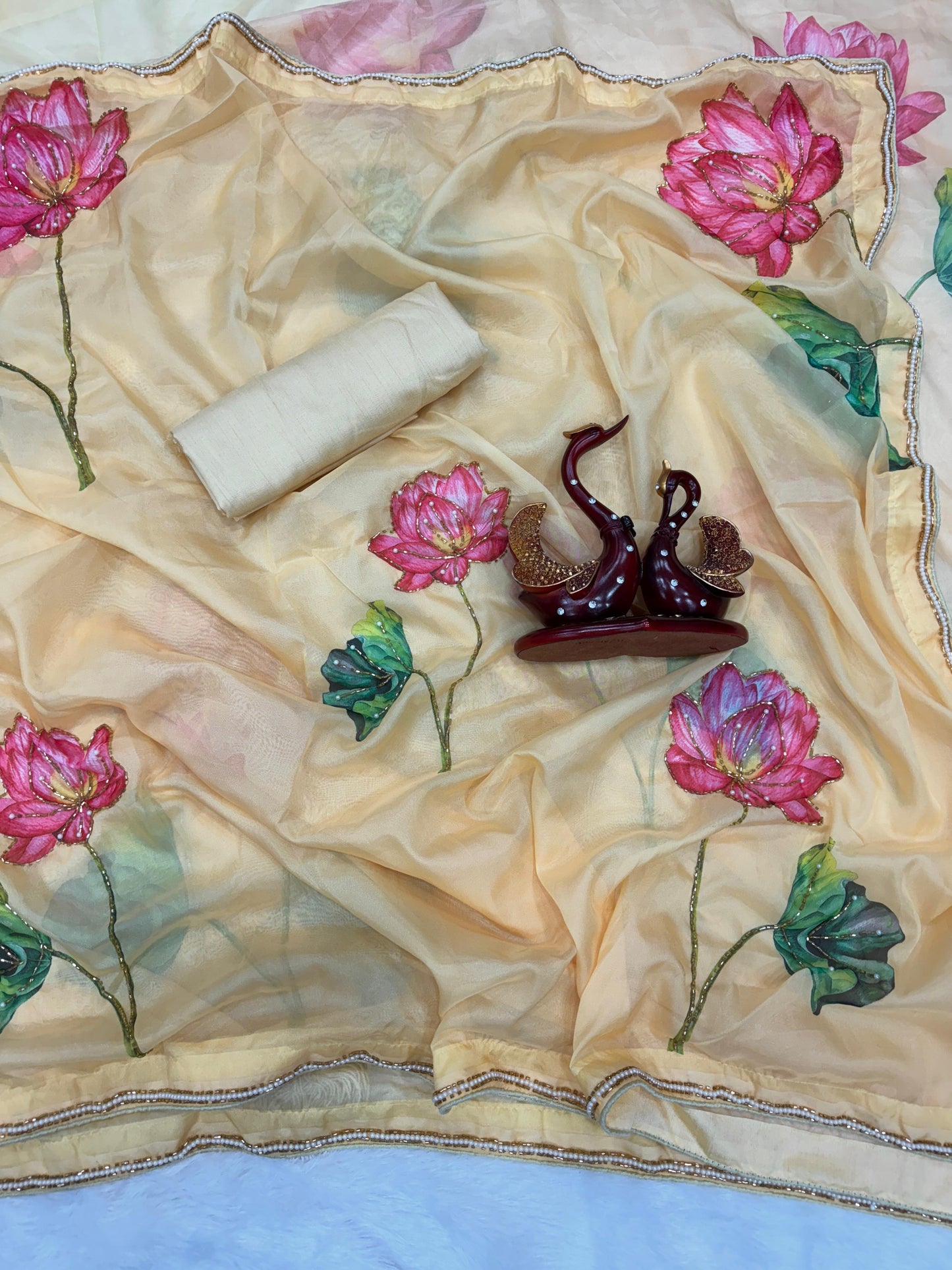 Floral Printed Georgette Saree