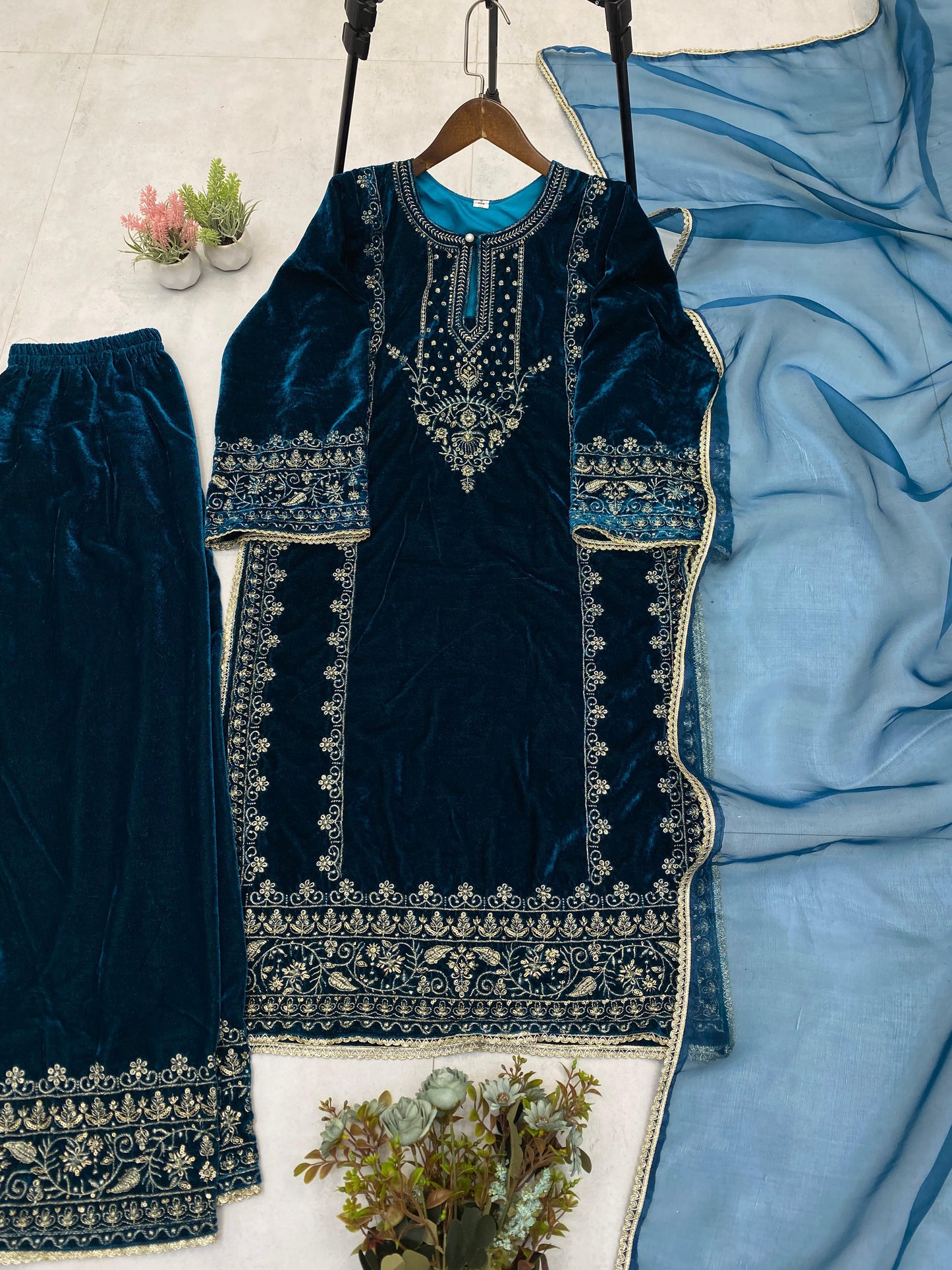 Velvet Embroidered Suit Set with Sequence Work