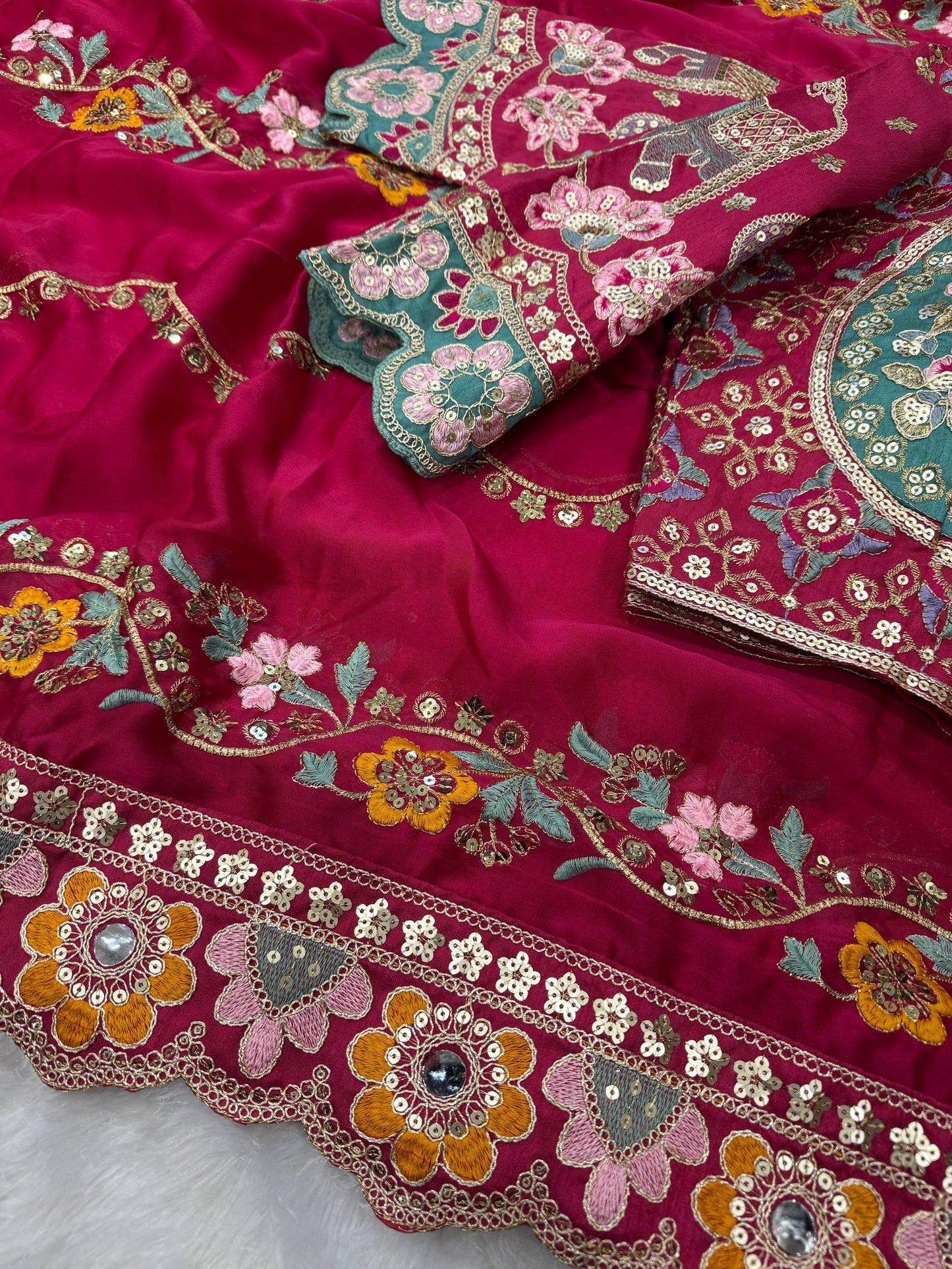 Pure georgette bandhni print & mothda lehriya saree